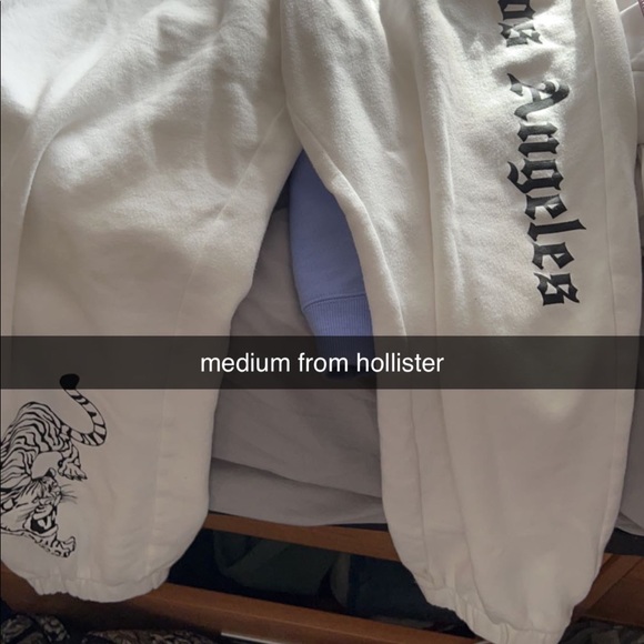 White joggers from Hollister - Picture 2 of 2